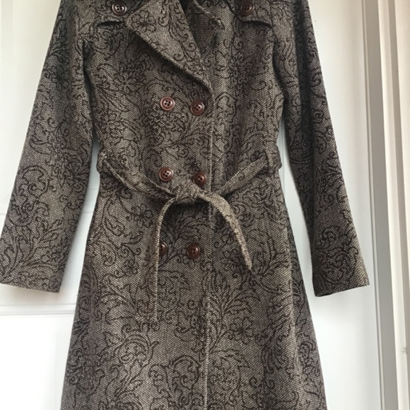 Coat - Picture 8 of 10